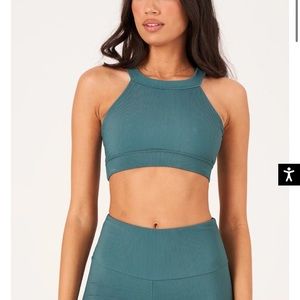 Onzie High Neck Crop top-in Pale Cacti Rib